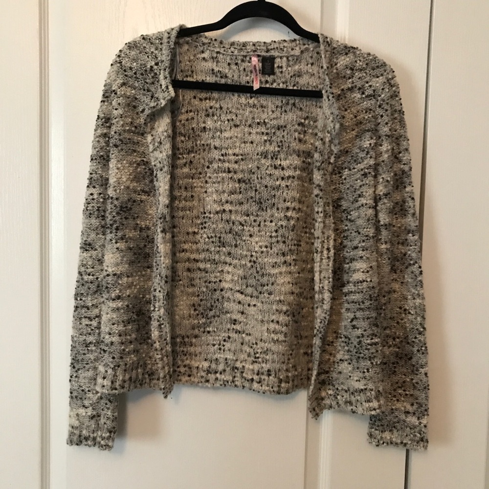 Grey cardigan